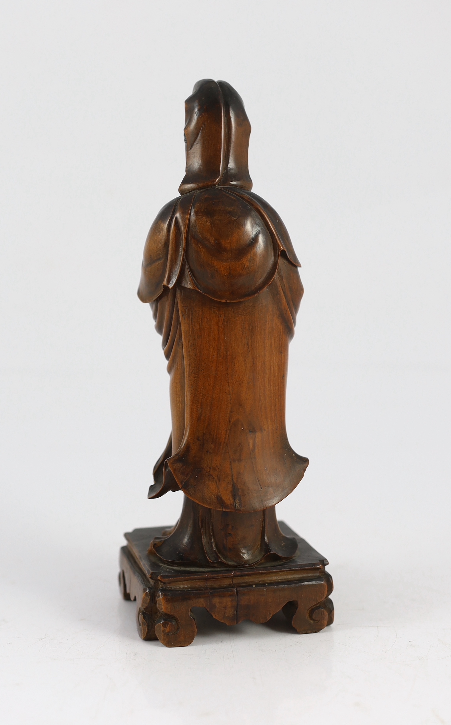 A Chinese boxwood figure of Guanyin, Qing dynasty, 22.5cm